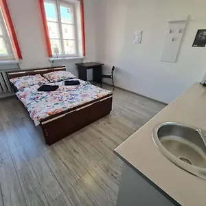 https://fantastic-kp67-room-e.warsawhotelspoland.com